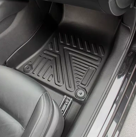 Tapete VanceCar instalada en un Volkswagen Golf 2023